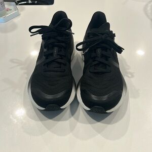 LULULEMON sneakers